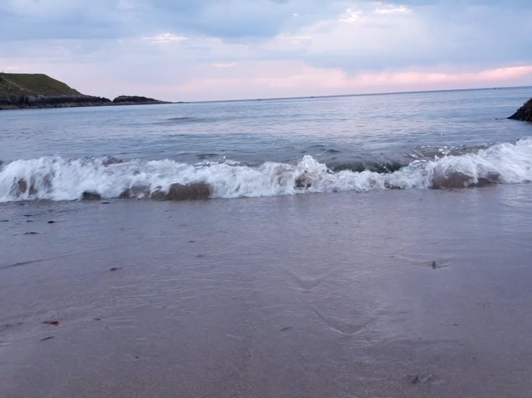 Porthor Beach (Whistling Sands)景点图片