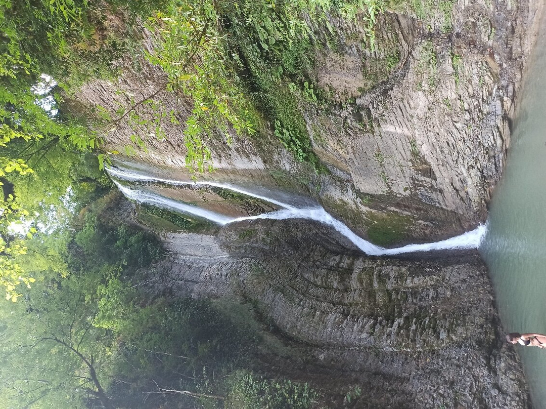 Orekhovsky waterfall景点图片