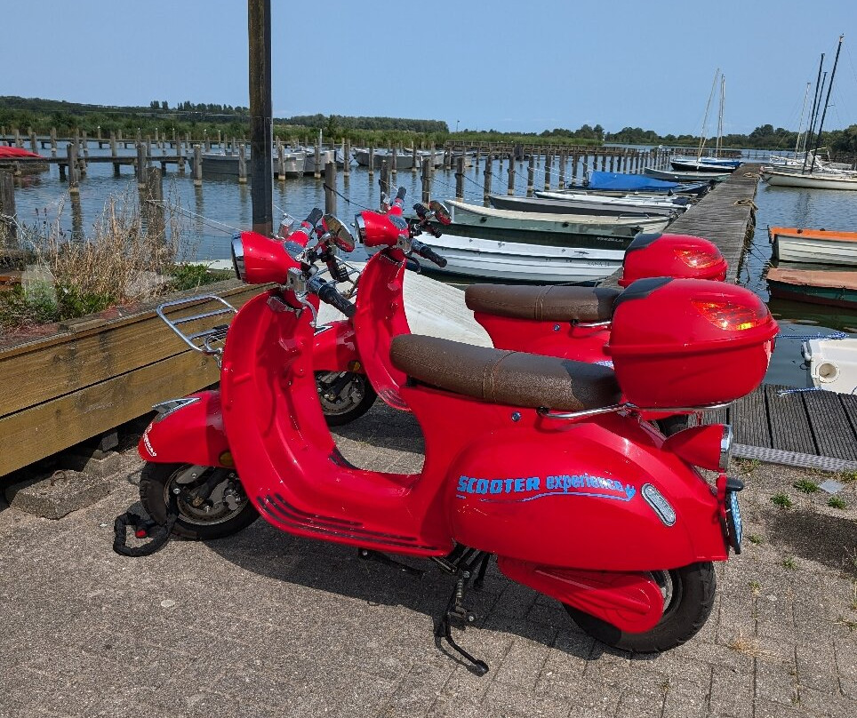 Scooter Experience-Wijdewormer必去景点