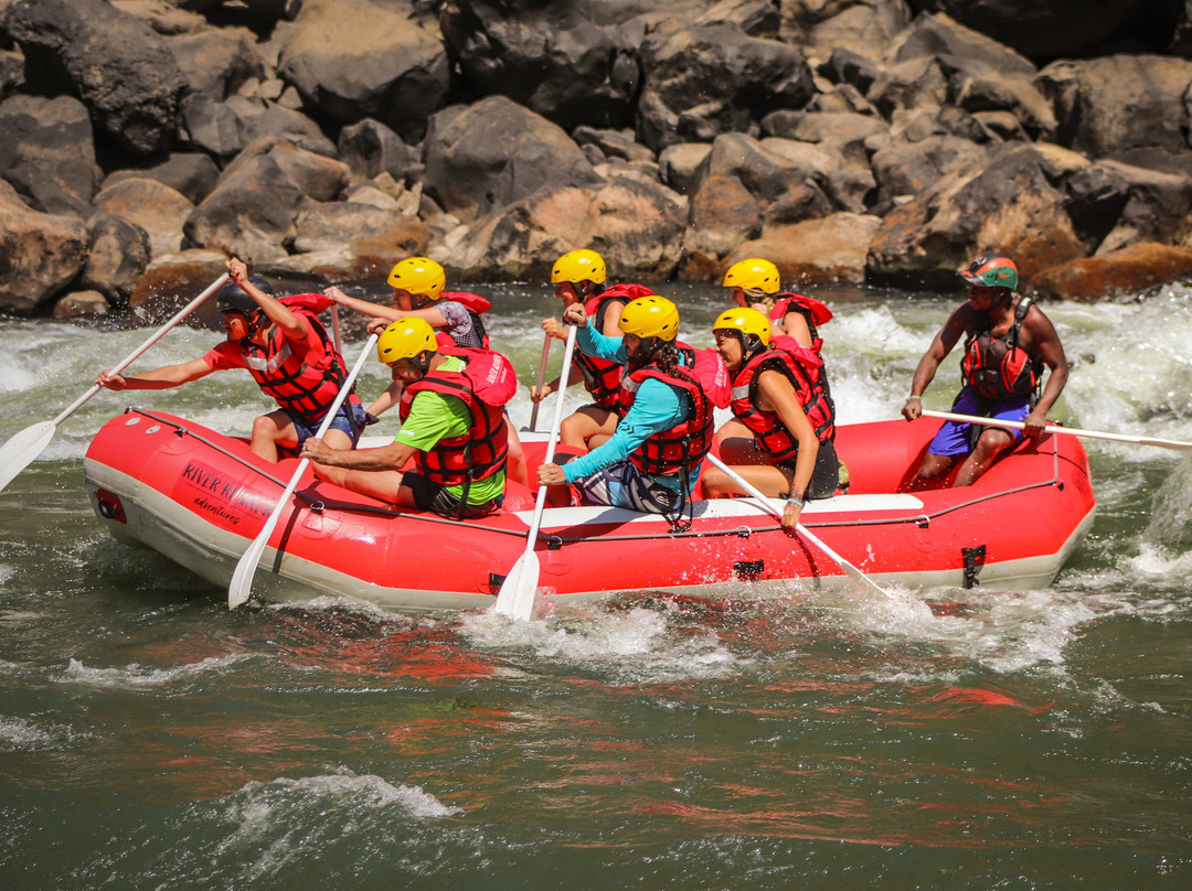 River Runner Adventures-李文斯顿必去景点