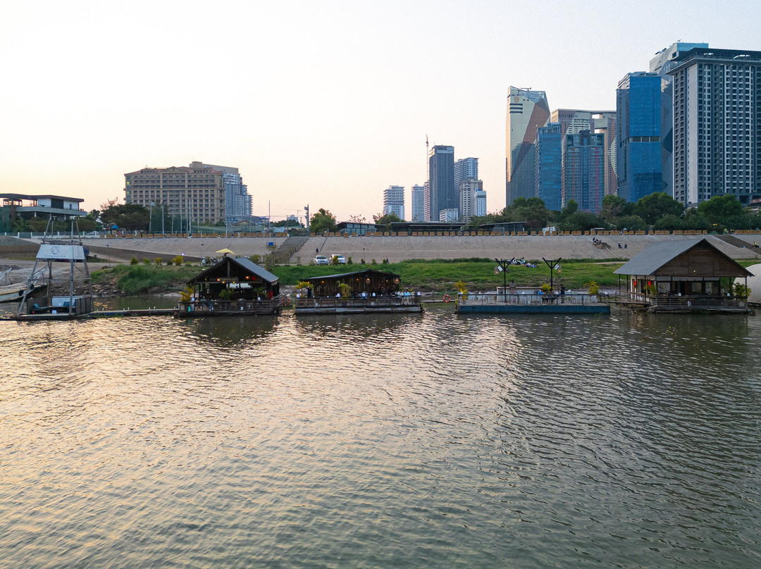 Floatation-金边必去景点