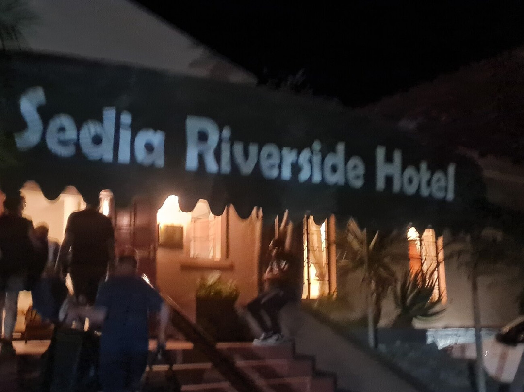 Sedia Riverside Hotel主图