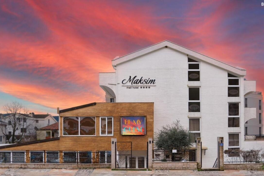 Hotel Maksim主图