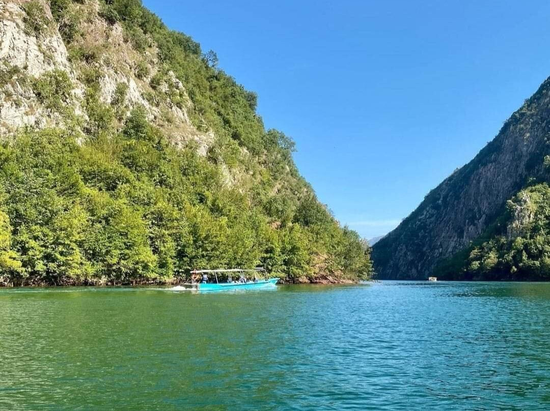 Komani Lake By Wild Tour Albania景点图片