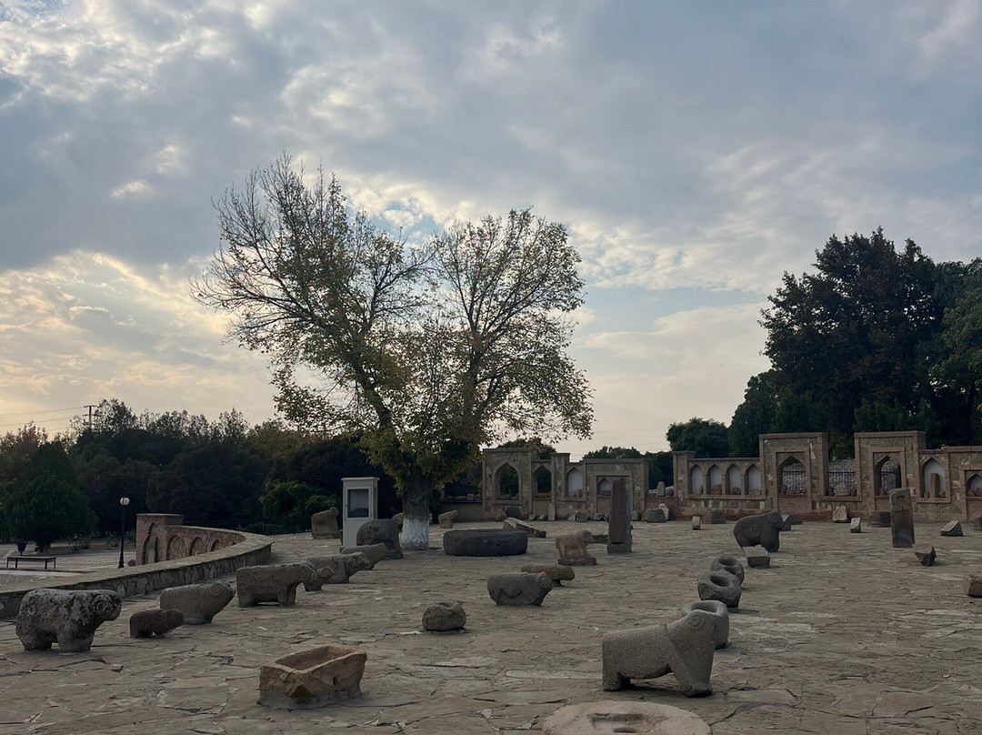 Momine Khatun Mausoleum-纳希切万 必去景点