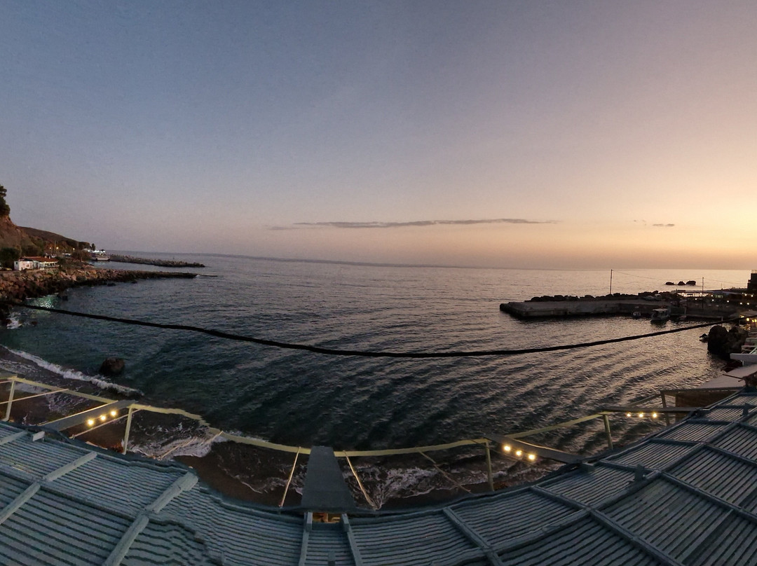 From Samaria To Livikon主图