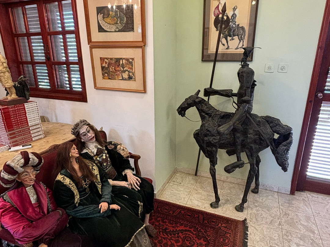 Fine Art & Doll Museum-Arad必去景点