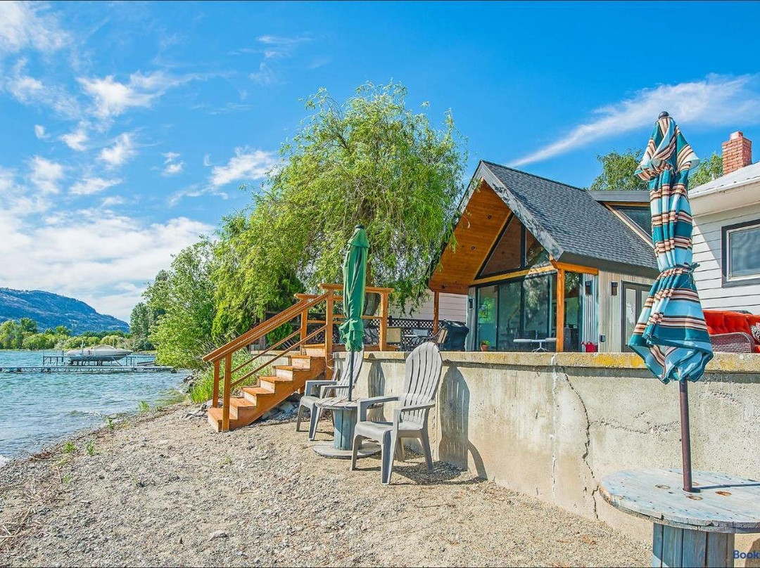 Lake Level Cottages