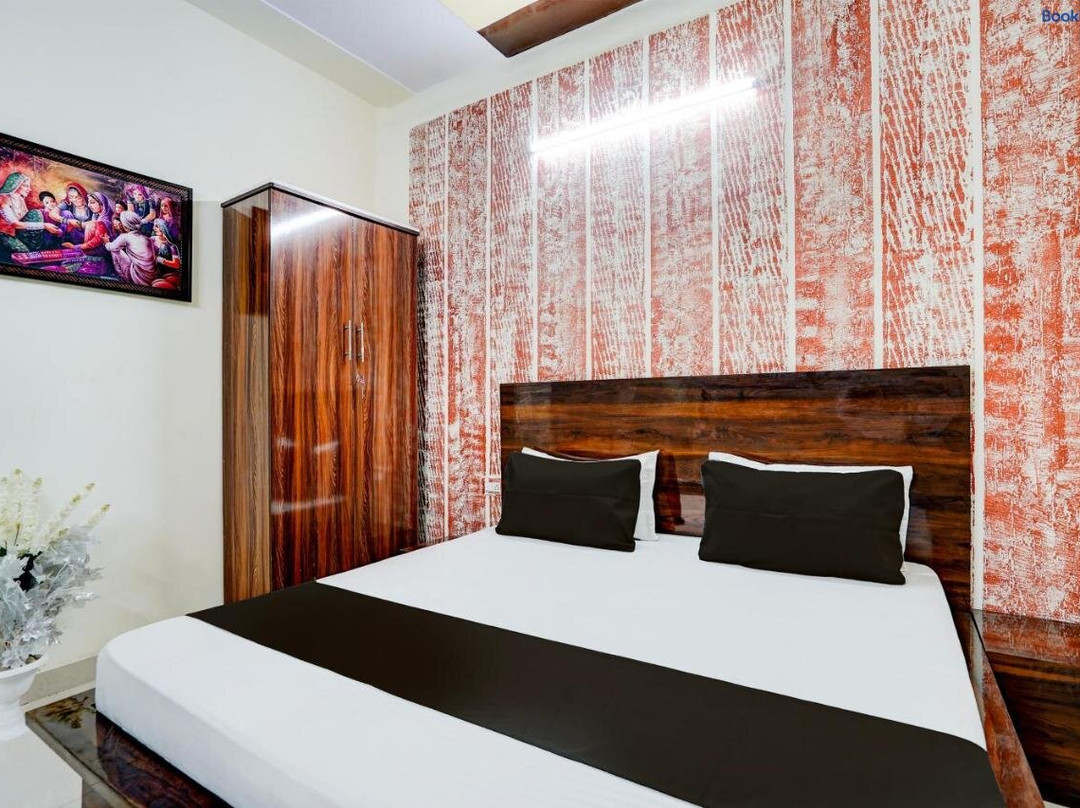 Oyo Hotel Divine