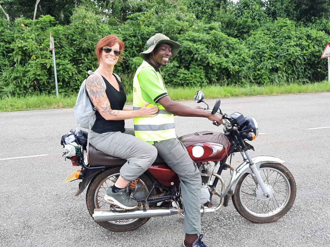 Crazy crater tours-Fort Portal必去景点