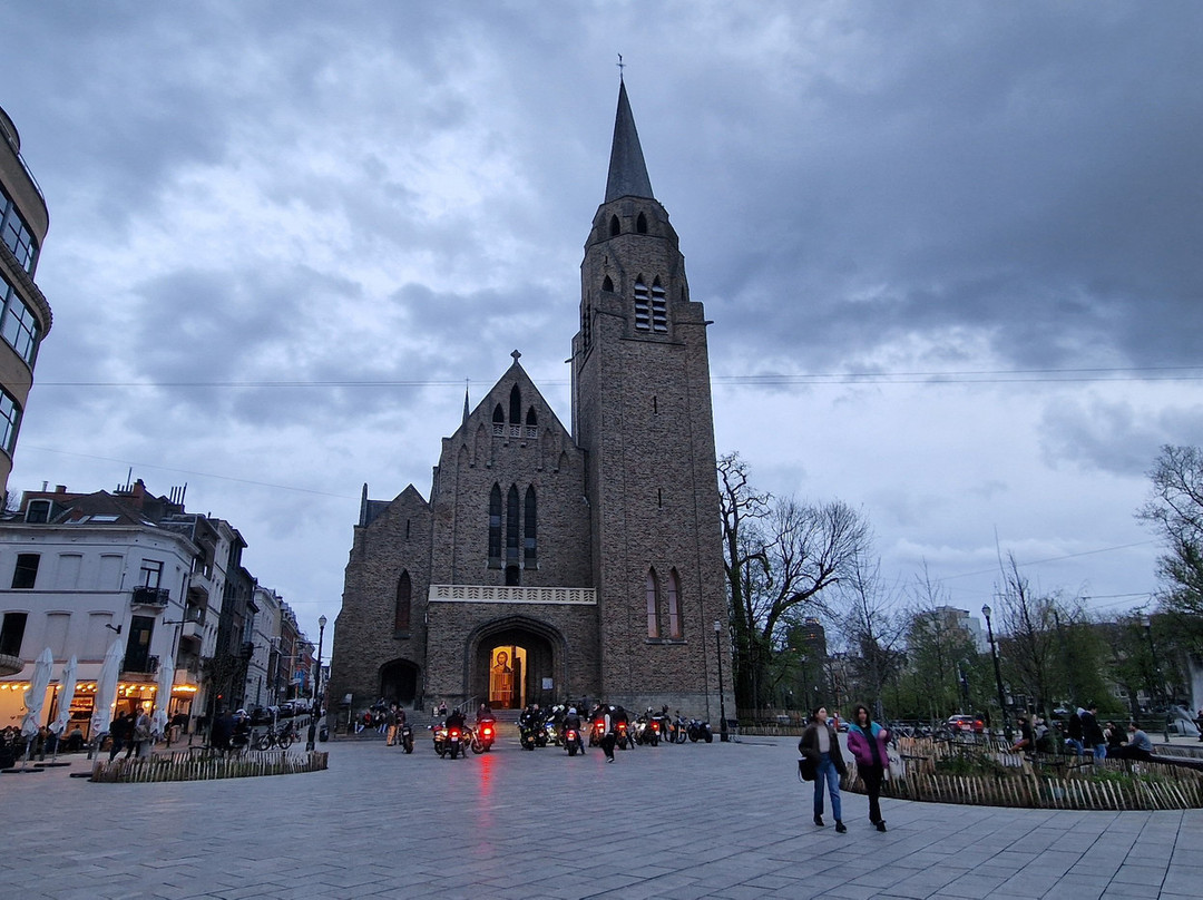 Eglise de la Sainte Croix-伊克塞尔必去景点