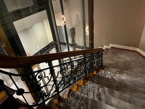 卡尔约翰酒店主图