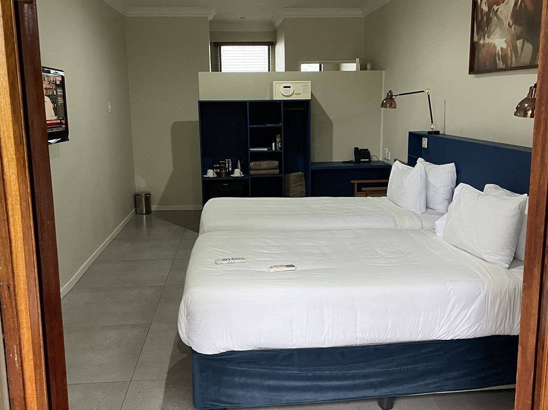Sedia Riverside Hotel主图
