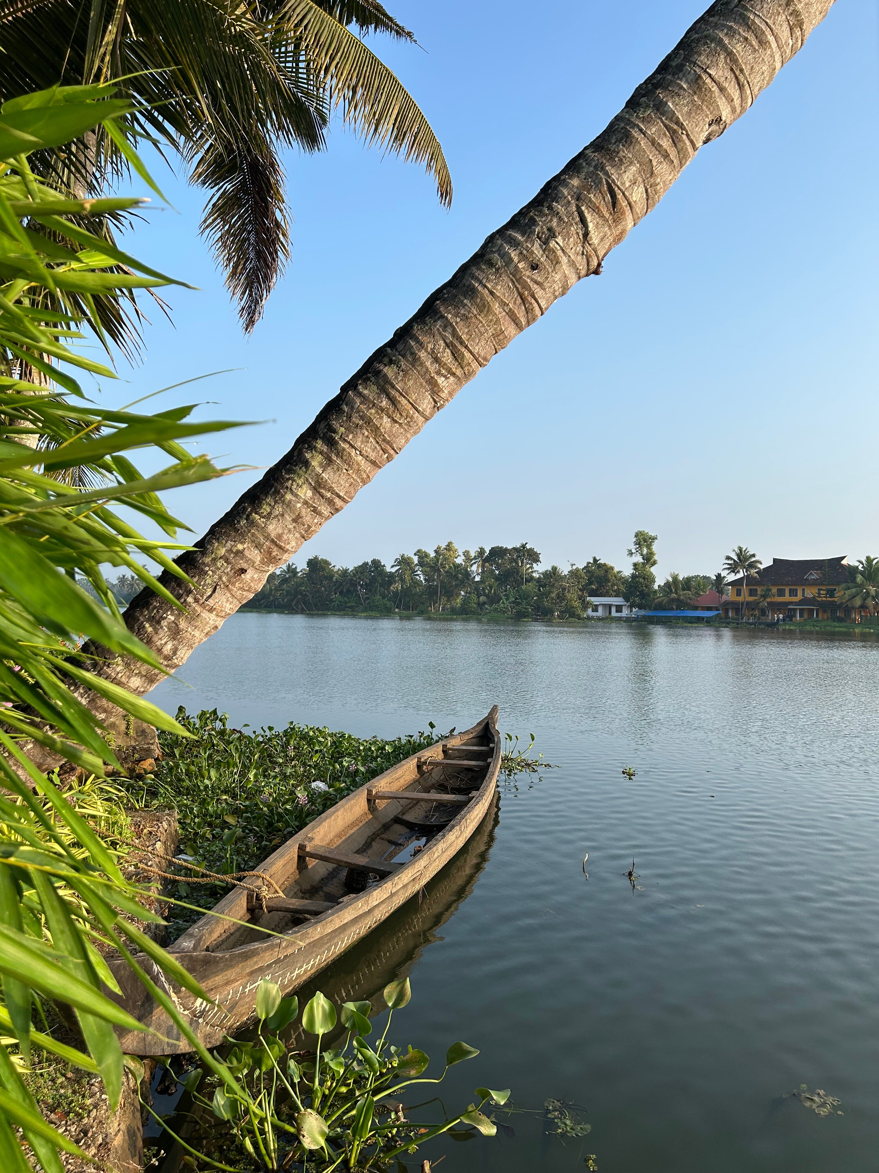Riverside Retreat-官方