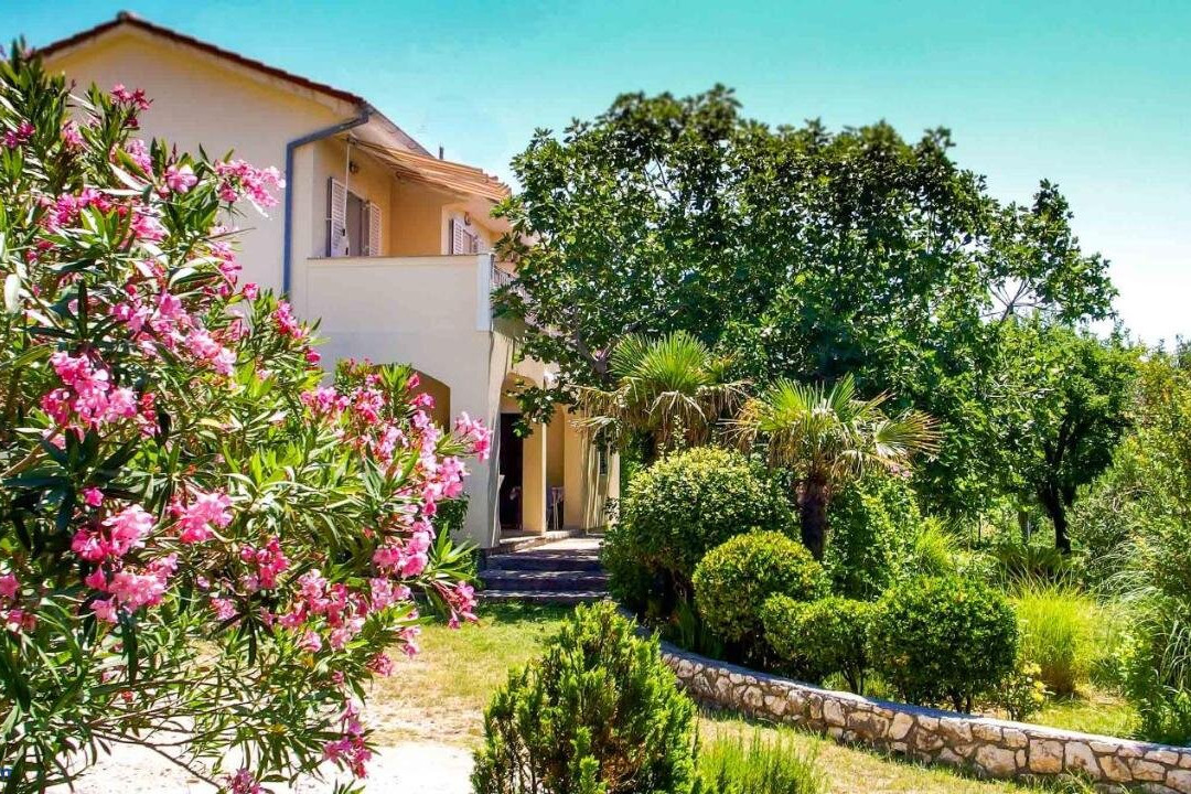 Adria Arba Apartments