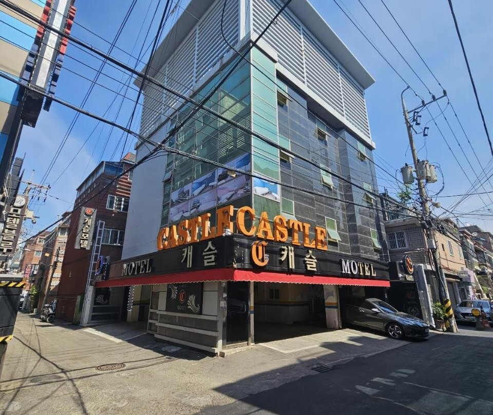 光明城堡酒店