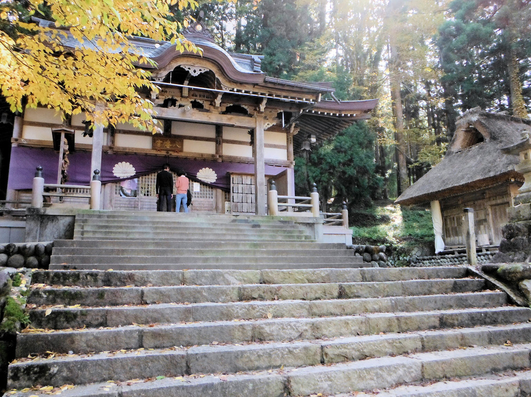 Shirakawa Hachiman Shrine-白川村必去景点