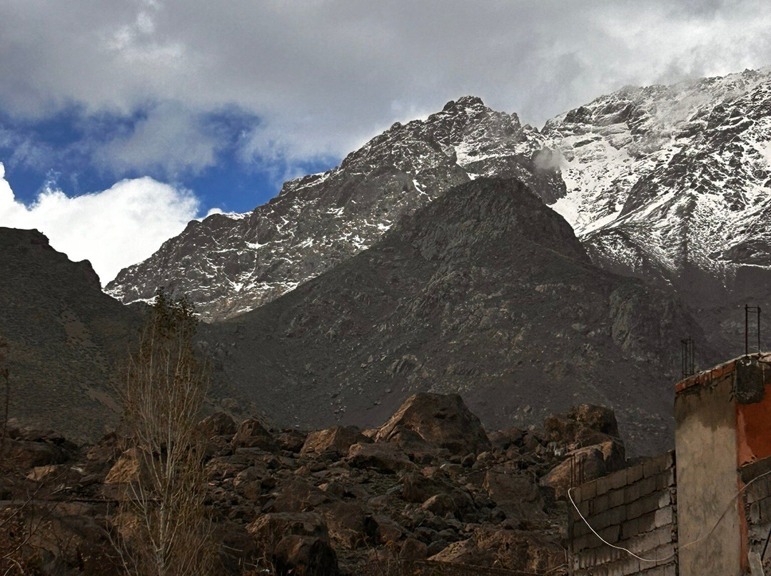 Fouad Achahbar-Azrou必去景点