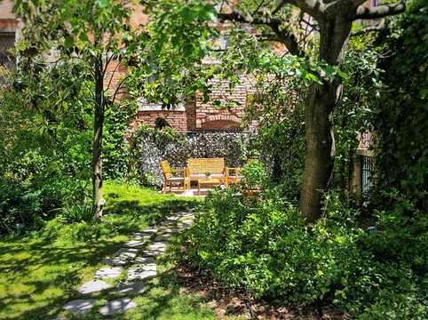 Oltre Il Giardino主图