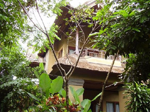 斯里帕拉别墅度假村