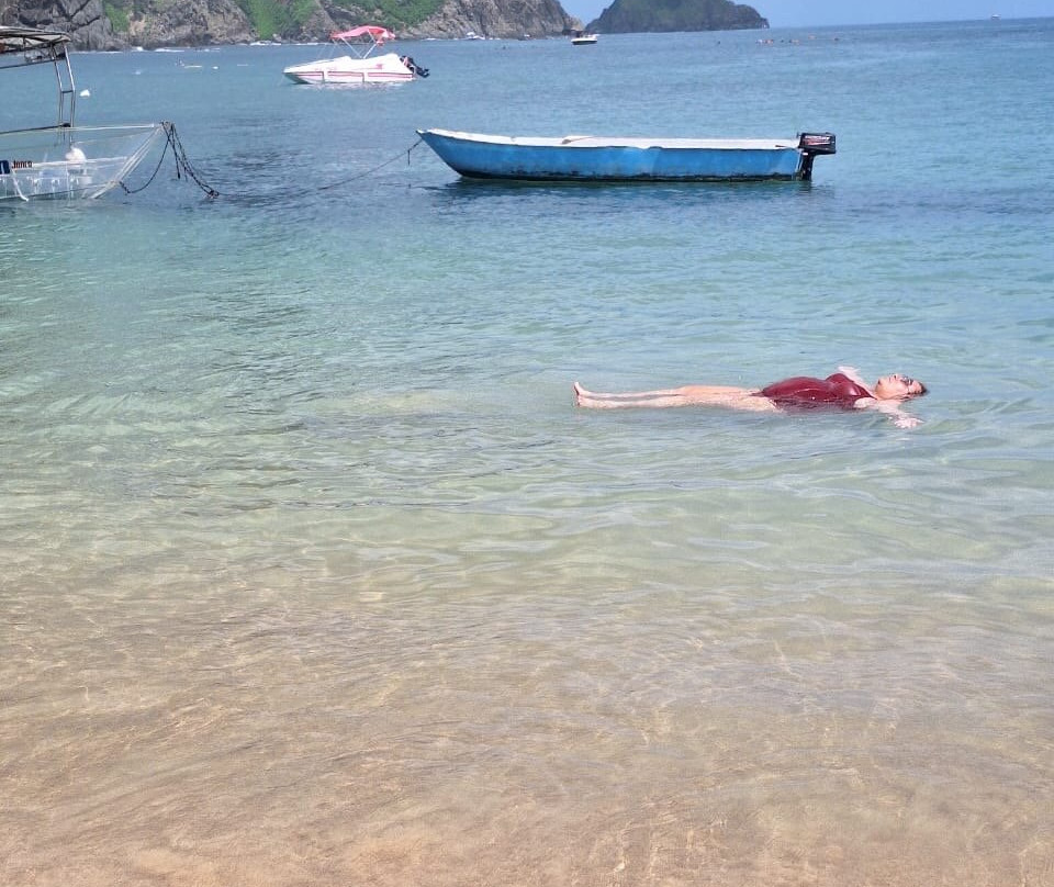 Porto de Santo Antonio Beach-费尔南多-迪诺罗尼亚群岛必去景点