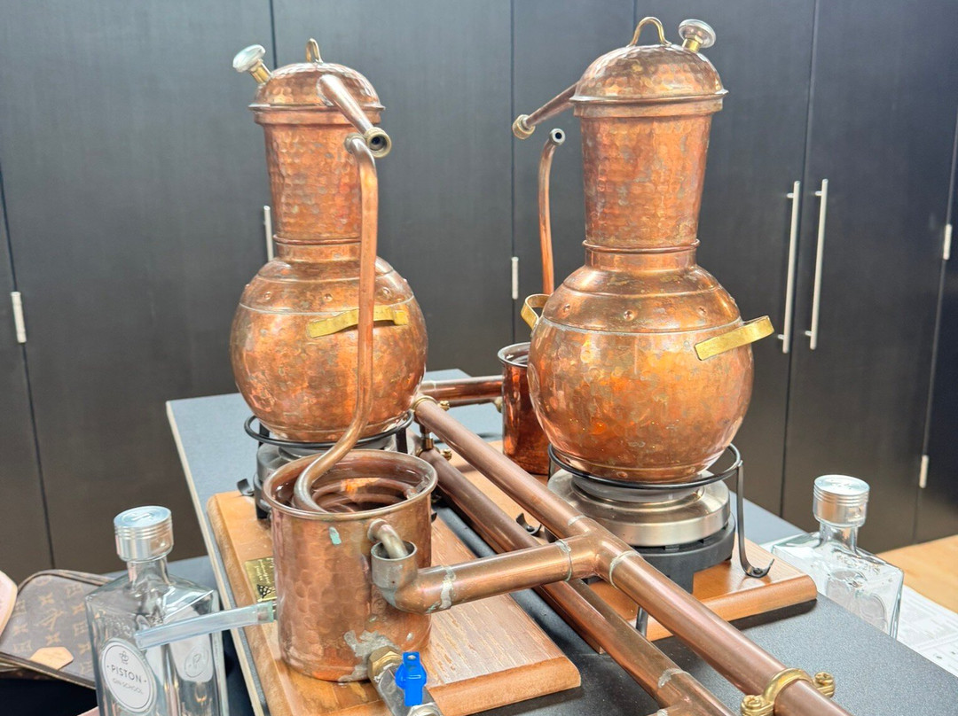 Piston Distillery景点图片