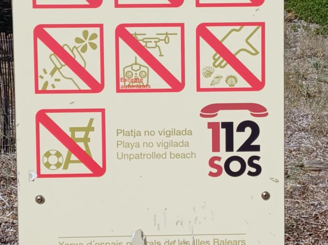 Cala Tamarells Des Sud-Es Grau必去景点