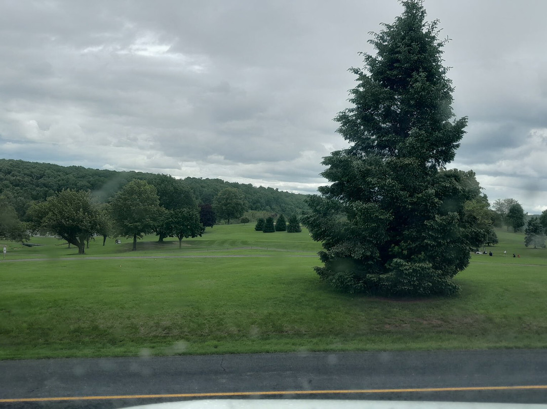 Hidden Valley Golf Course-Pine Grove必去景点