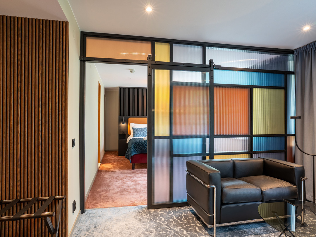 普罗菲酒店主图