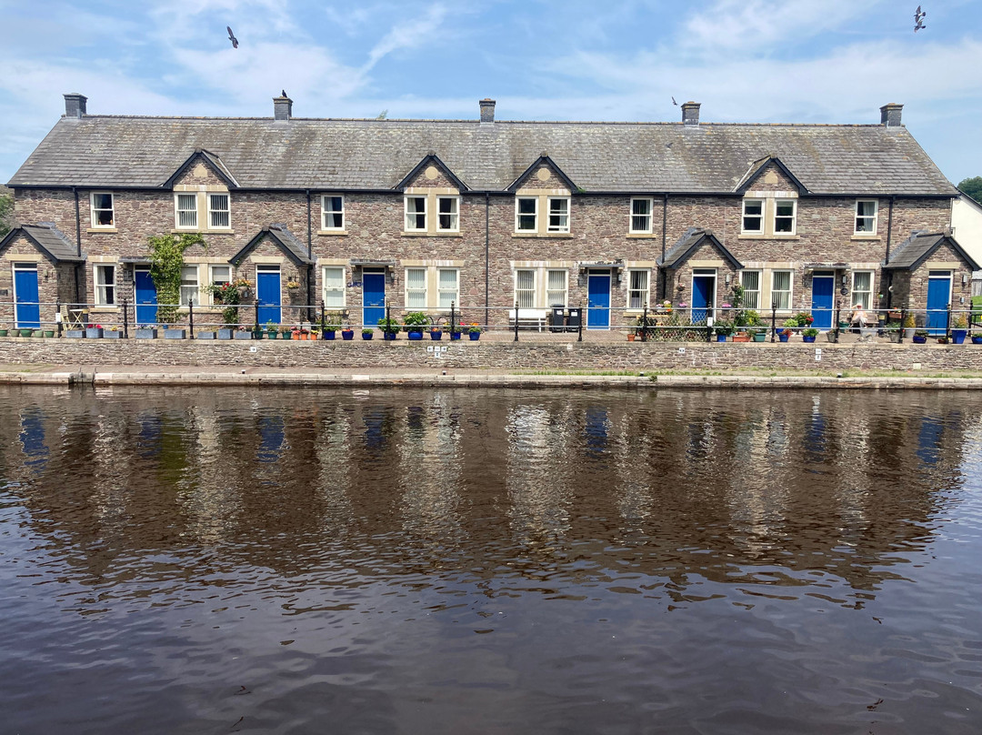 Road House Narrowboats-Gilwern必去景点