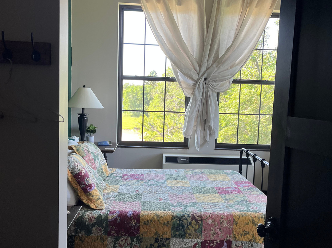 Nome Schoolhouse Inn & Event Center主图