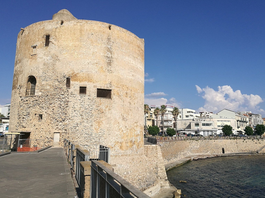 Affacci a mare: Bastioni e Lungomare-阿尔盖罗必去景点