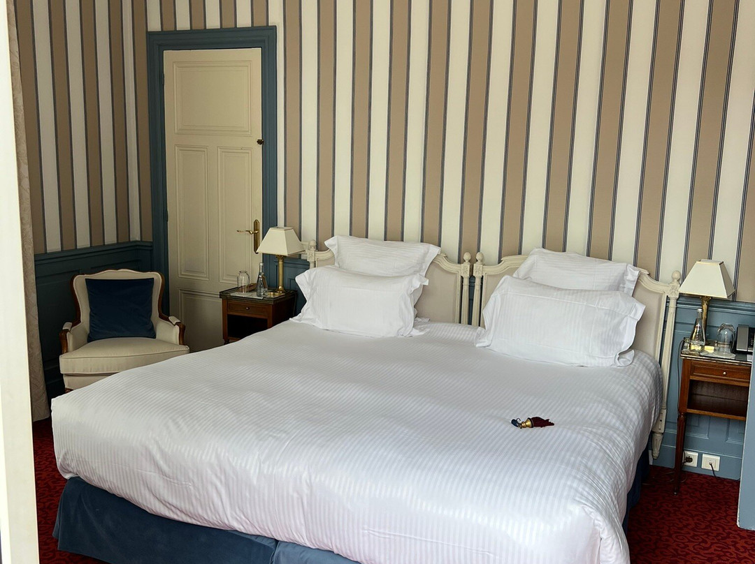 卡斯特勒玛丽路易斯酒店主图