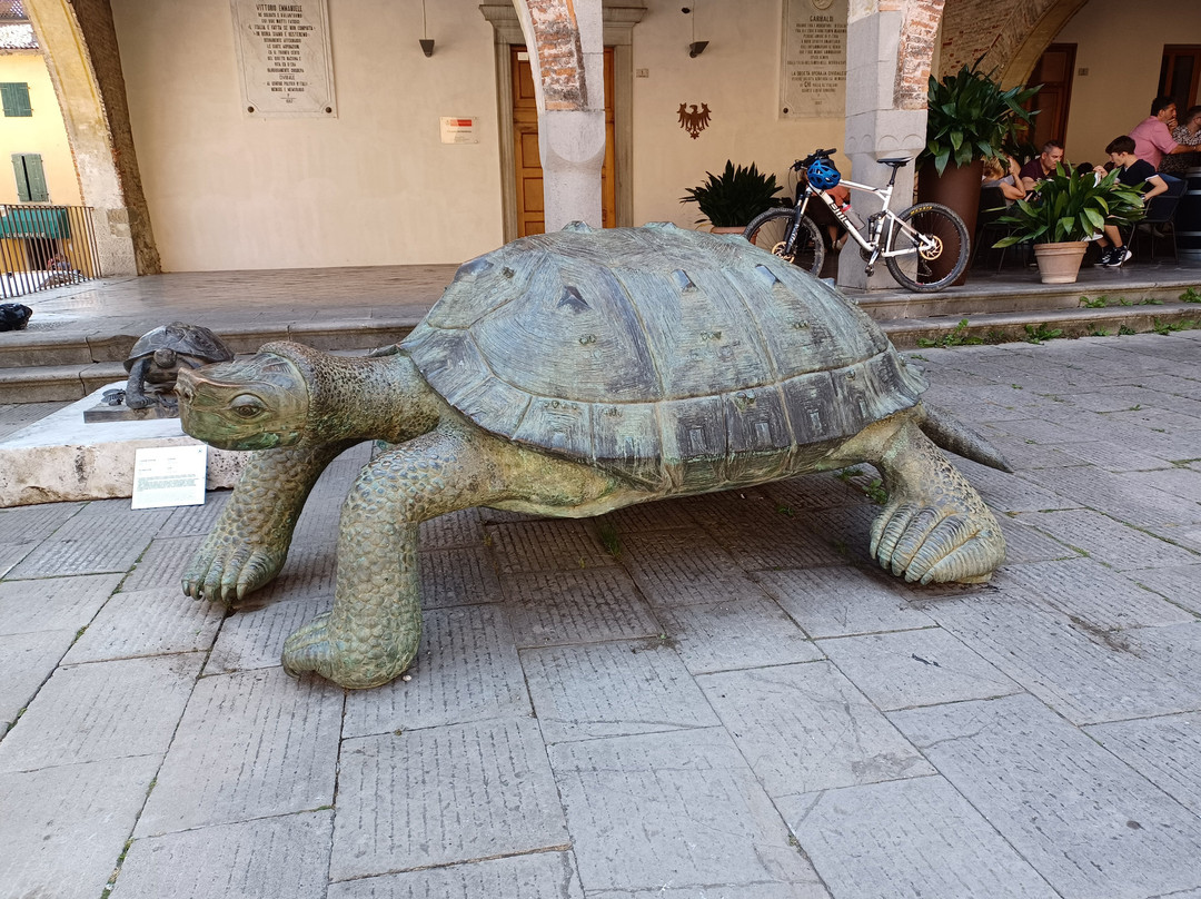 Stautua Bronzea di Giulio Cesare-Cividale del Friuli必去景点