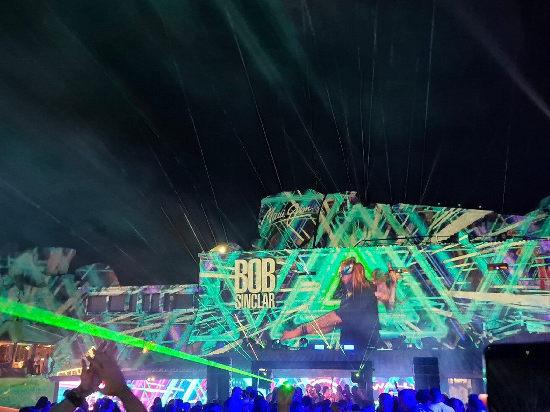 Phi Beach Club-Baia Sardinia必去景点