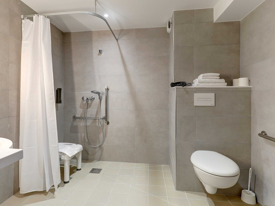 B&B HOTEL Moulins Avermes