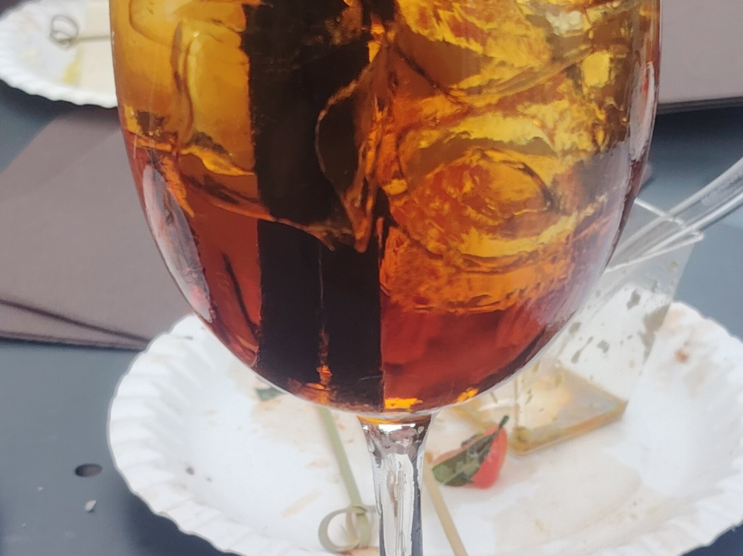 Caroline Hotel Brusimpiano主图