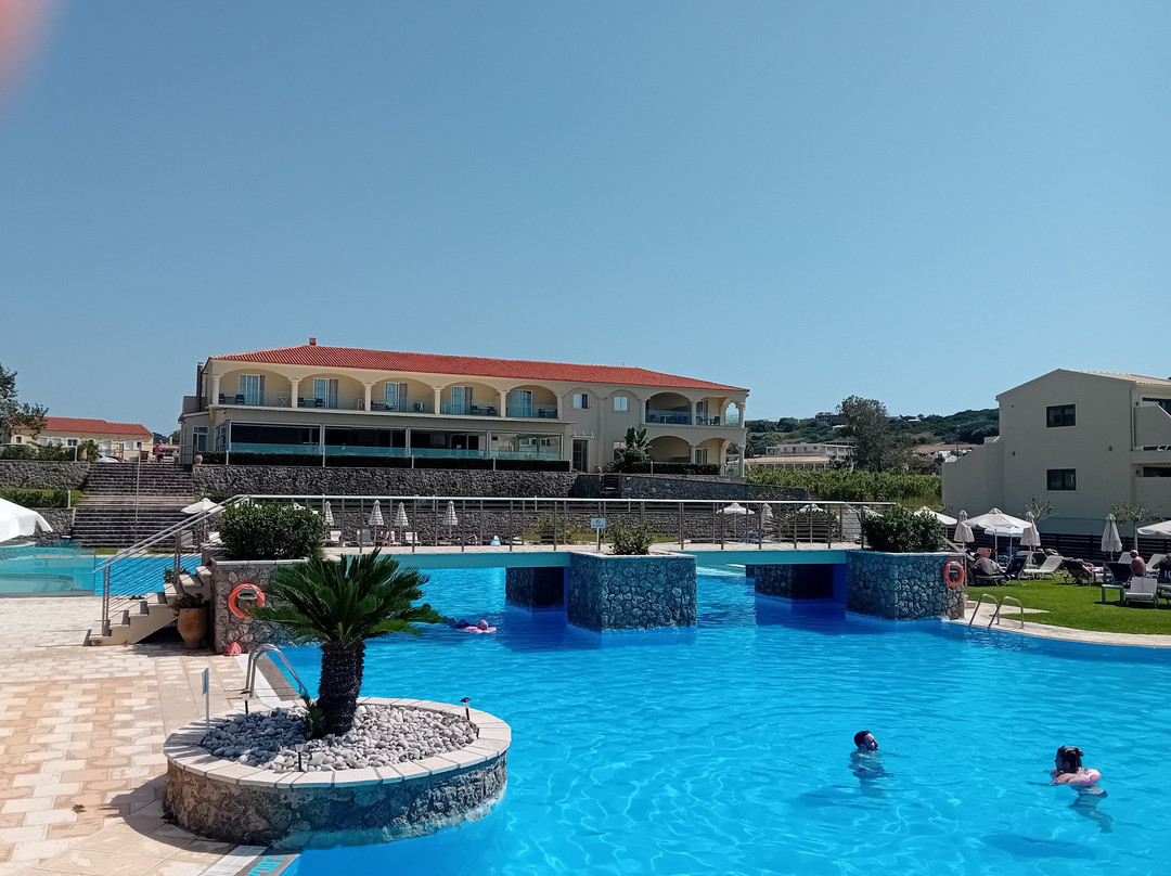 Athina Hotel主图