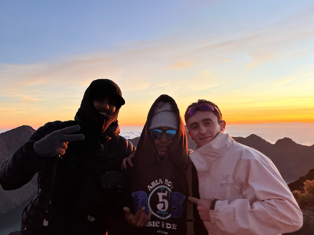 Harry Rinjani Trekking-Senaru必去景点