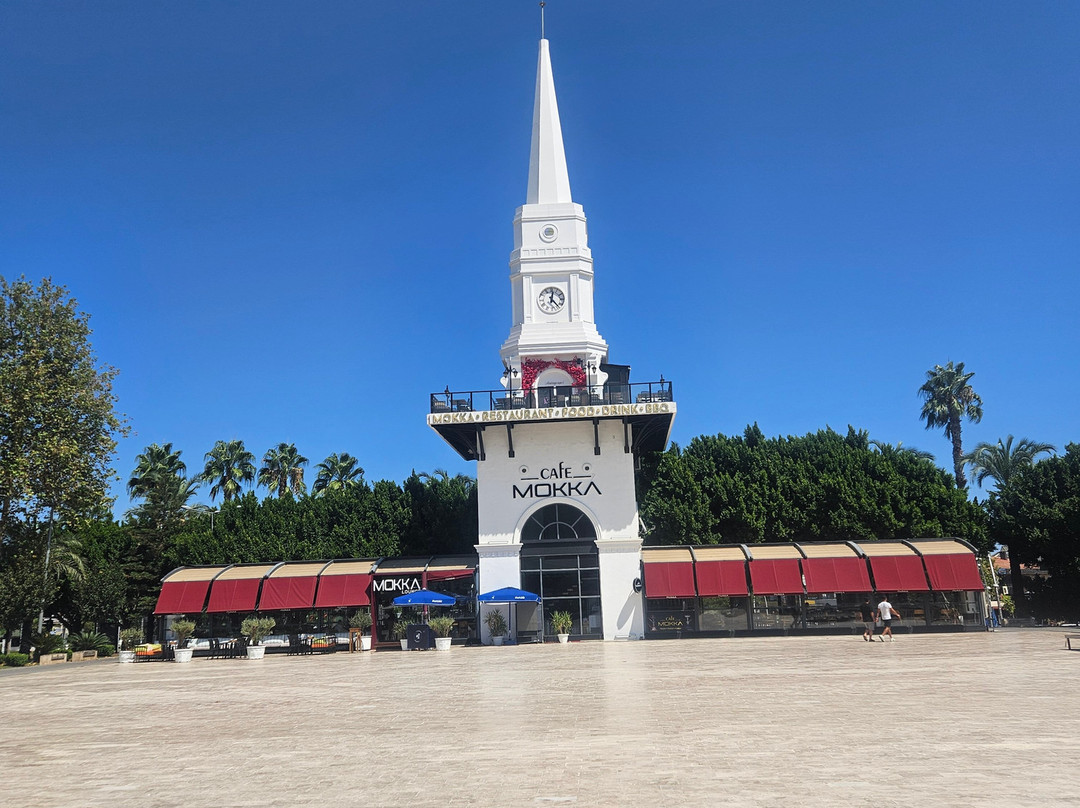 Kemer Cumhuriyet Meydanı-凯梅尔必去景点
