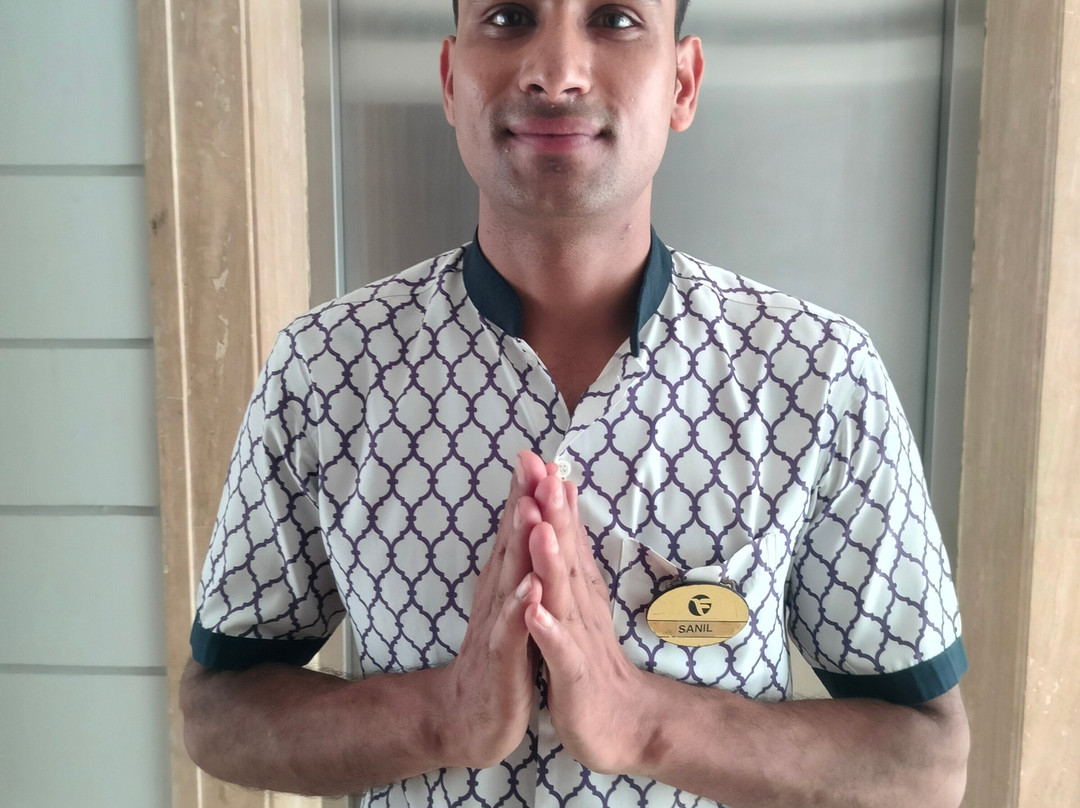 格拉齐亚-财富酒店主图