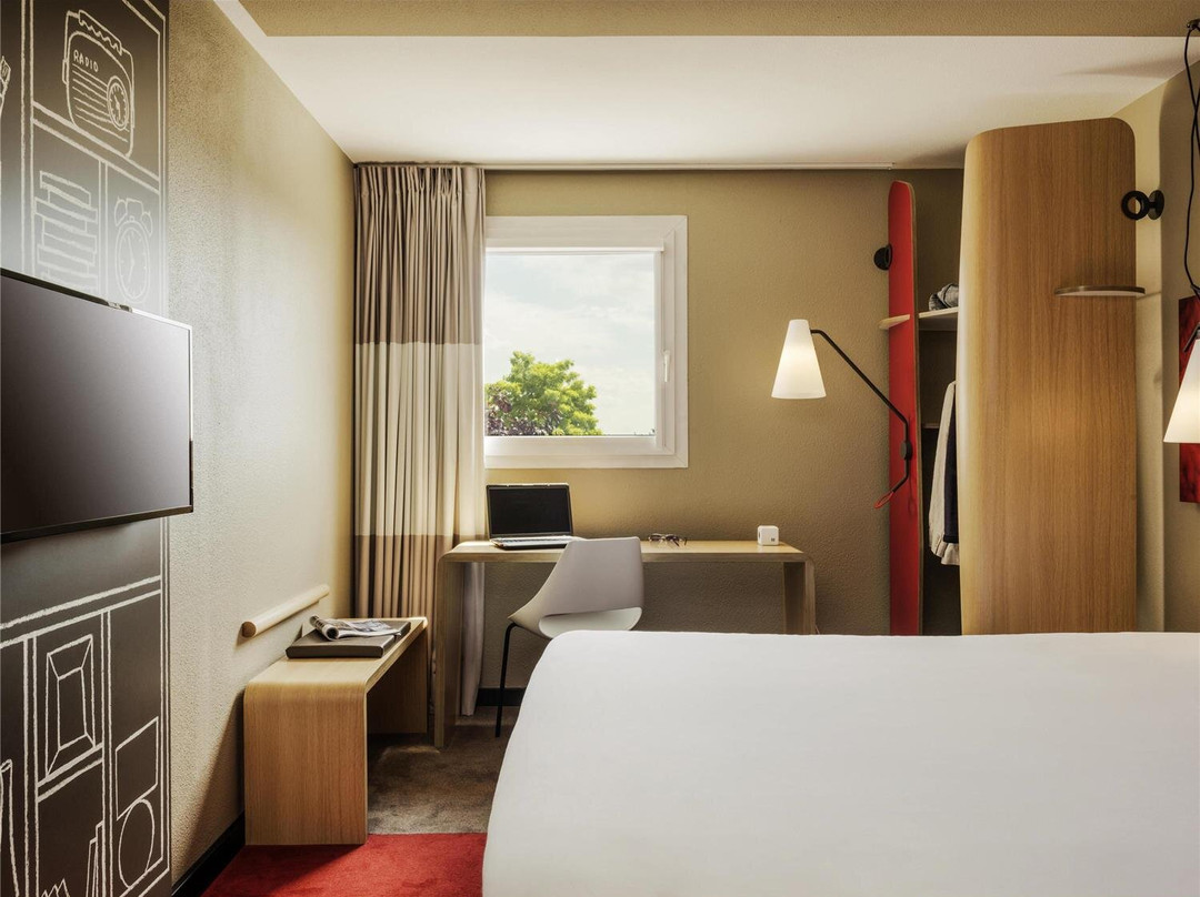 Hôtel ibis Massy主图