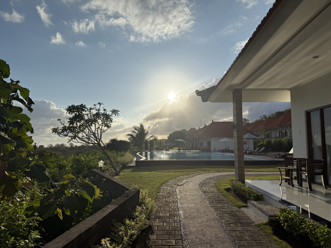 Semabu Hills Hotel主图