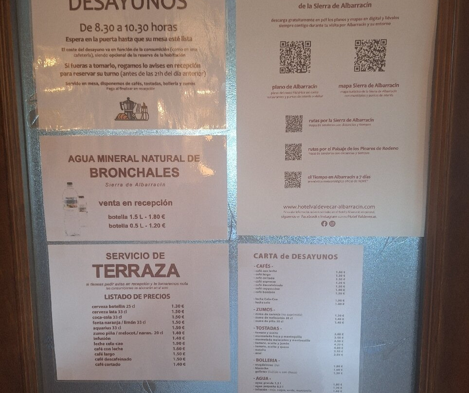 瓦尔德维卡酒店主图