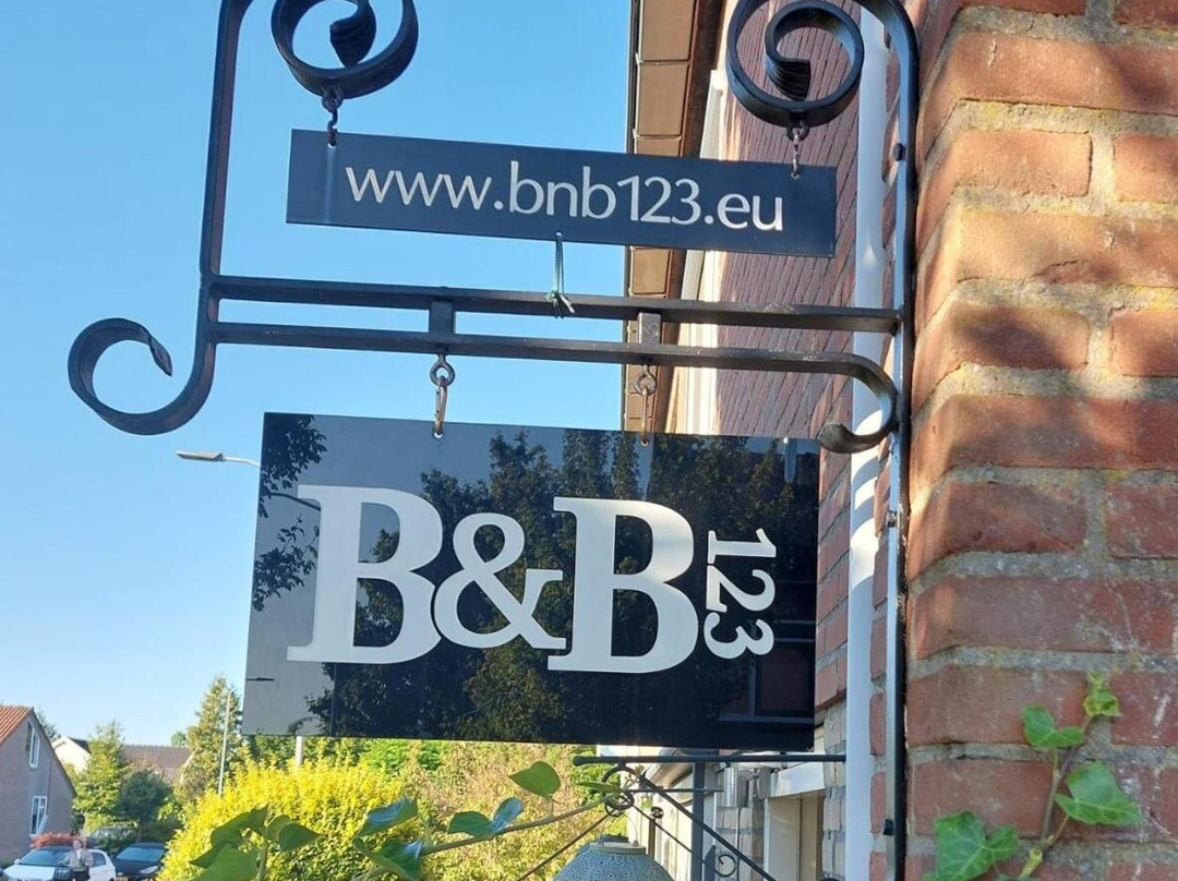 B&B 123