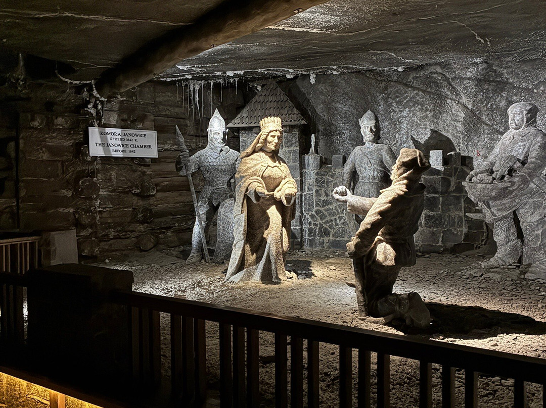 Wieliczka Salt Mine Tours-维利奇卡必去景点