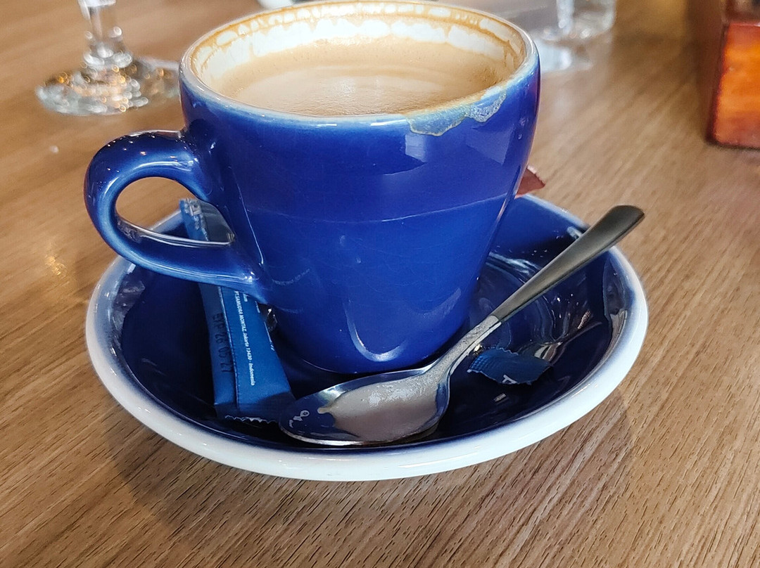 Avenzel Hotel and Convention Cibubur主图