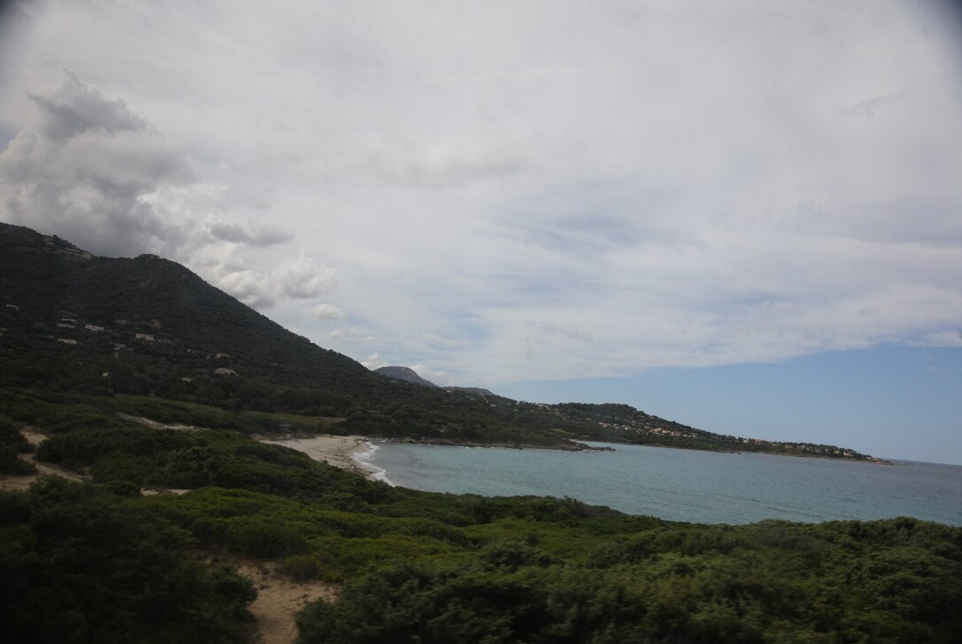 Plage de Bodri-Corbara必去景点