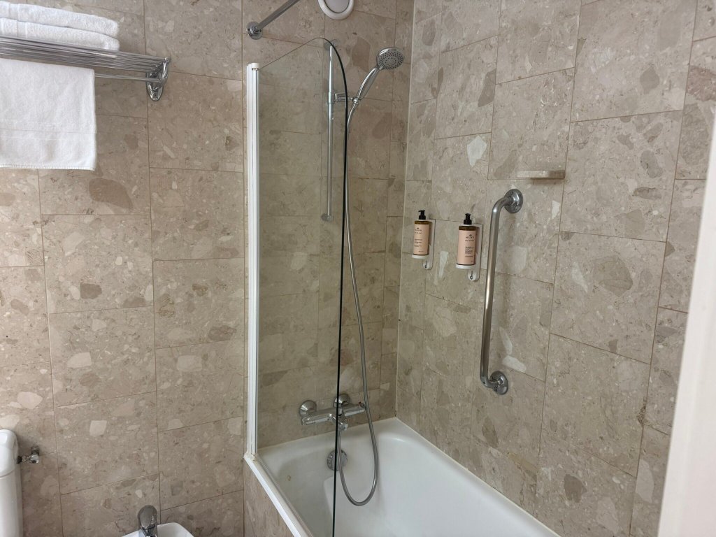 巴黎韦利济假日酒店-官方