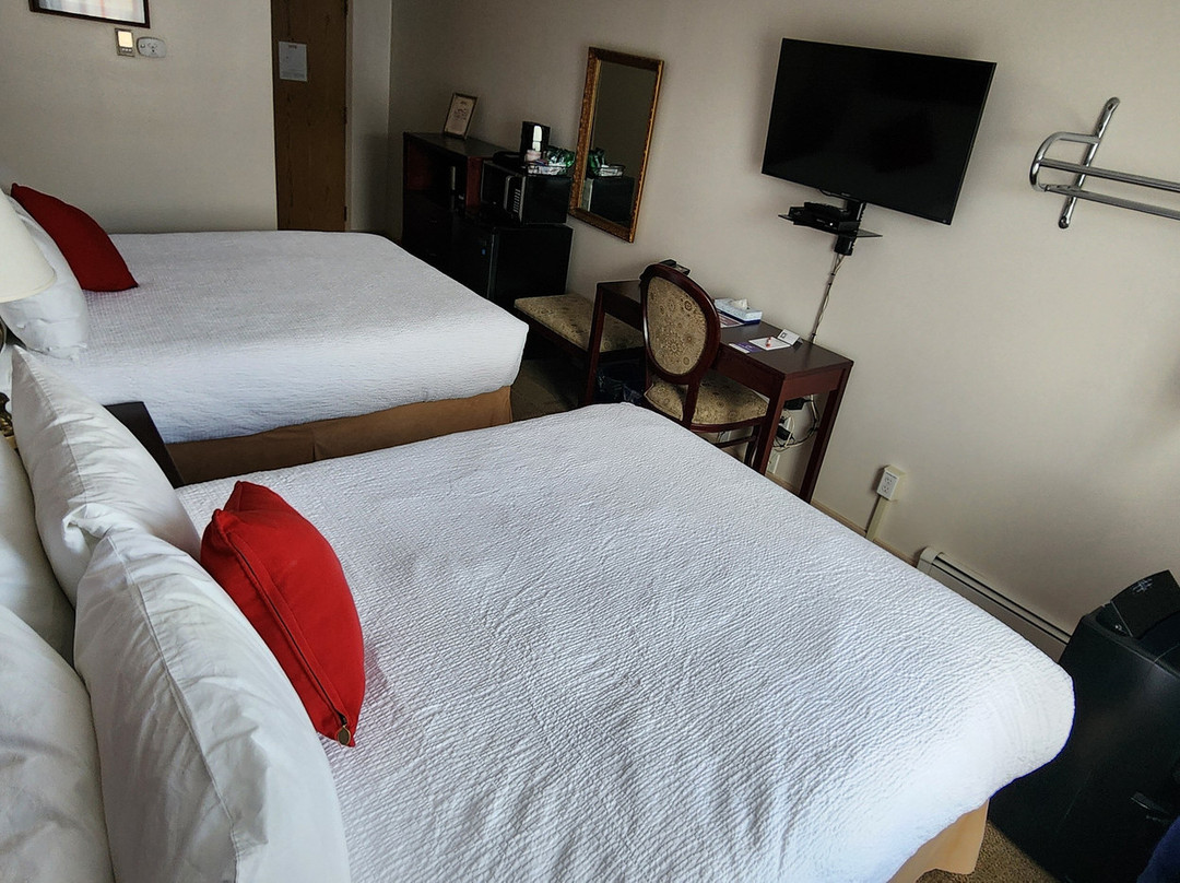 The Downtown, a Coast Hotel主图